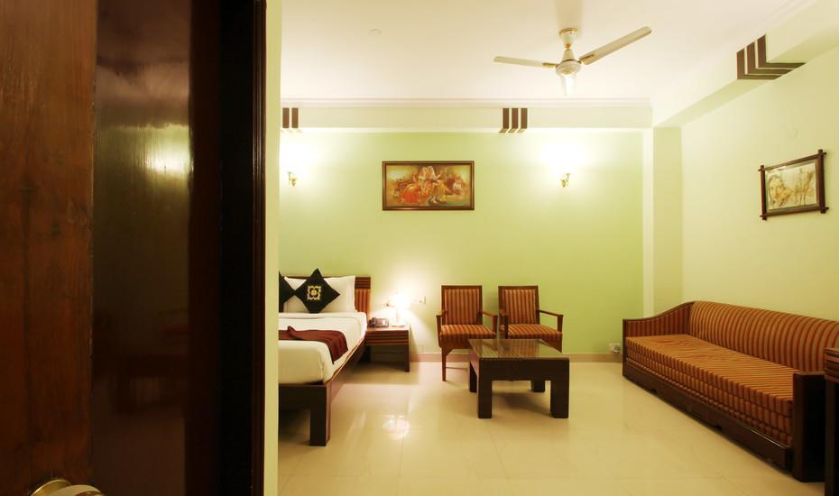 The Crest Inn Delhi Zewnętrze zdjęcie